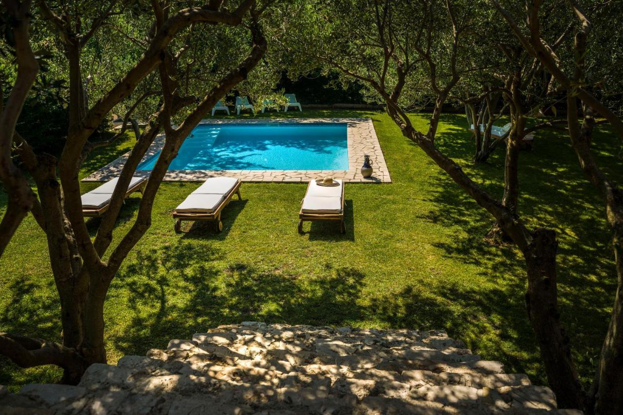 Holiday Home Radic Klis Buitenkant foto