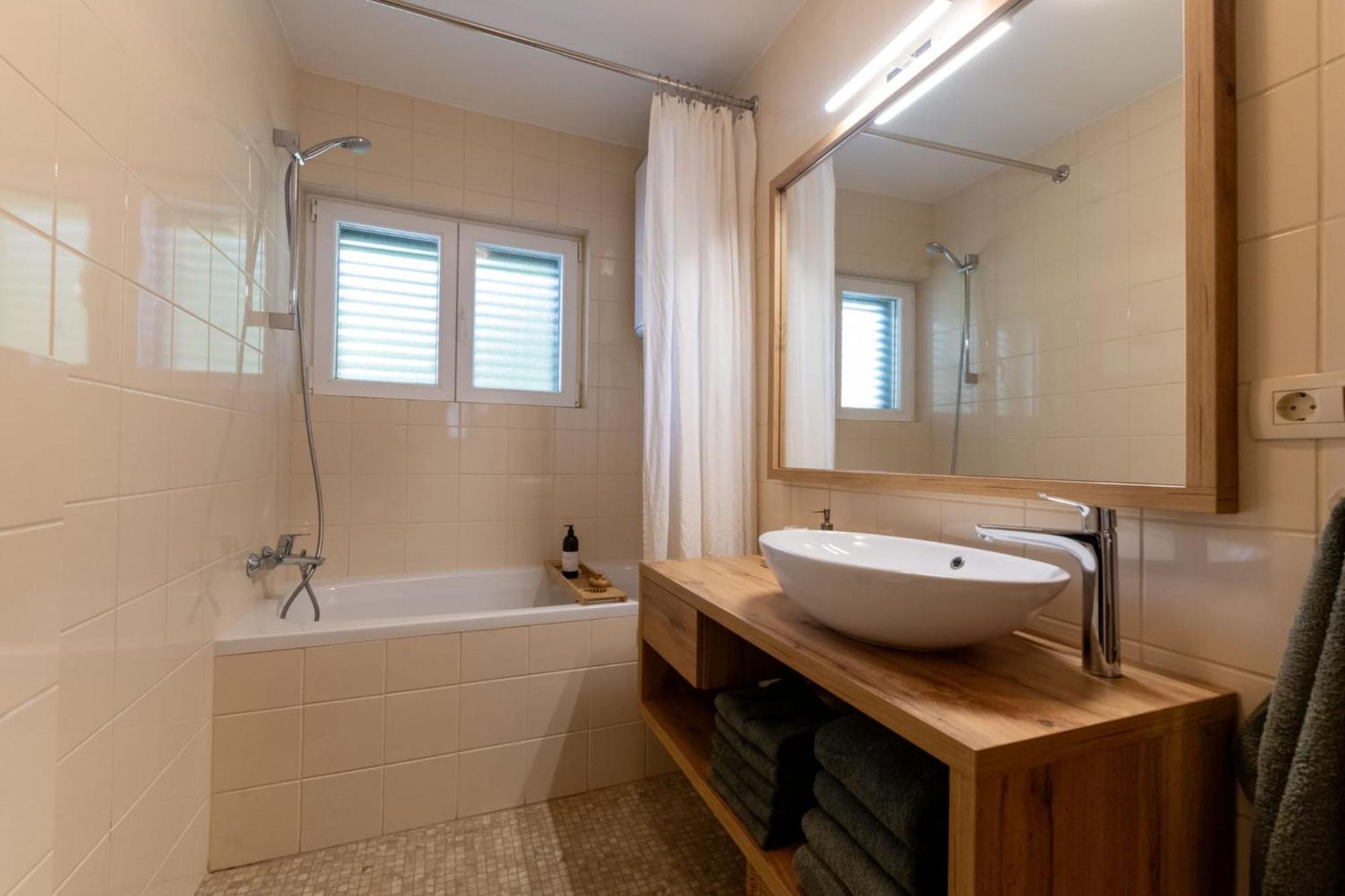 Holiday Home Radic Klis Buitenkant foto